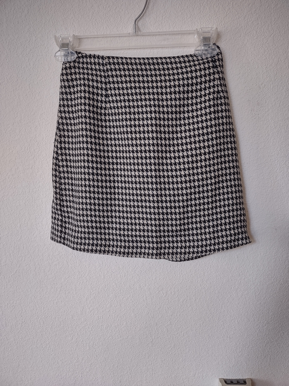 Oak + Fort Classic Houndstooth Mini Skirt - Black & White